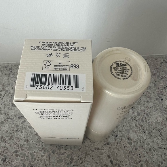 MAC Hyper Real Serumizer - Picture 6 of 6